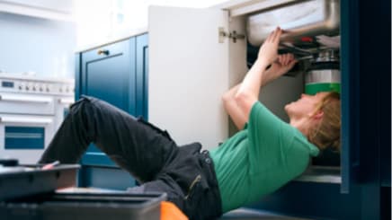 Helpi Team vs MyBuilder/Rated People/Checkatrade for Plumbers cover image